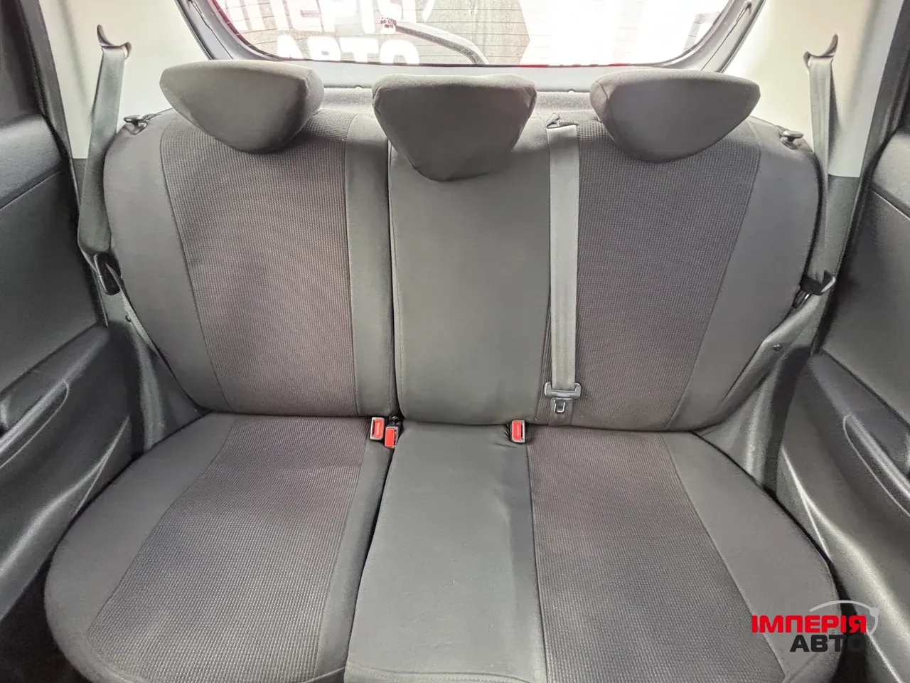 Hyundai i20 - фото 11