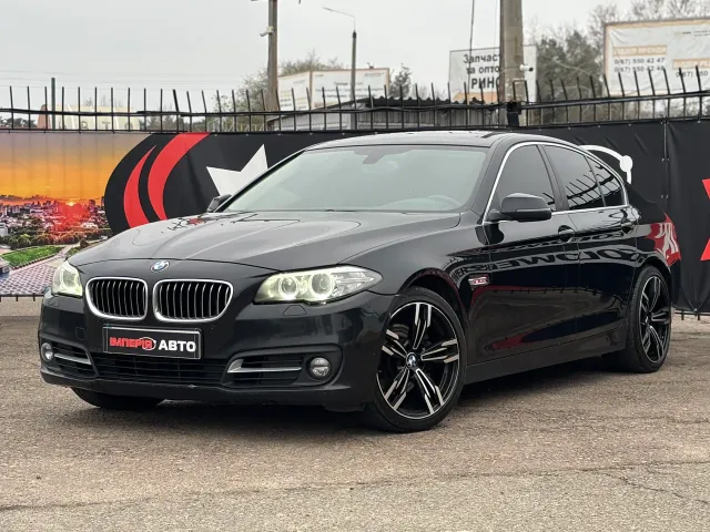 BMW 5 серії - фото 1