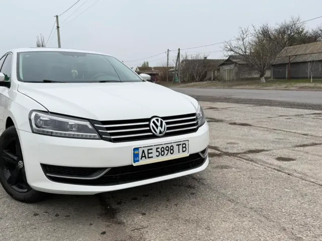 Volkswagen Passat (North America and China) - фото 1