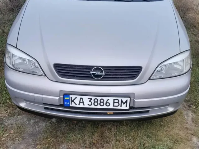 Opel Astra - фото 2