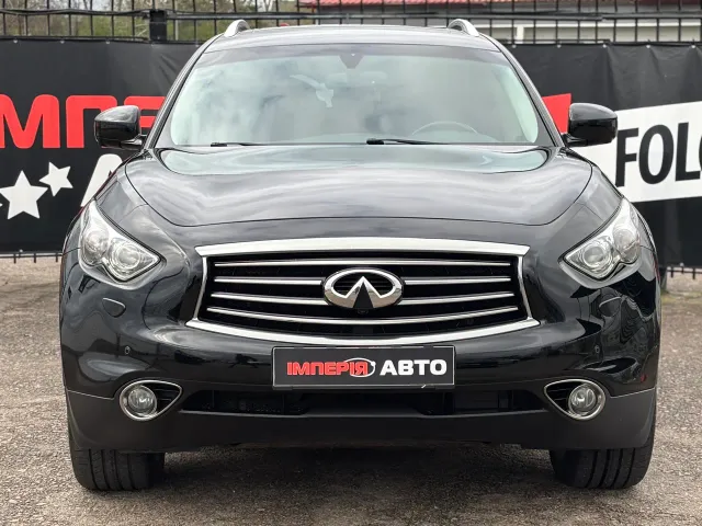 Infiniti QX70 - фото 3