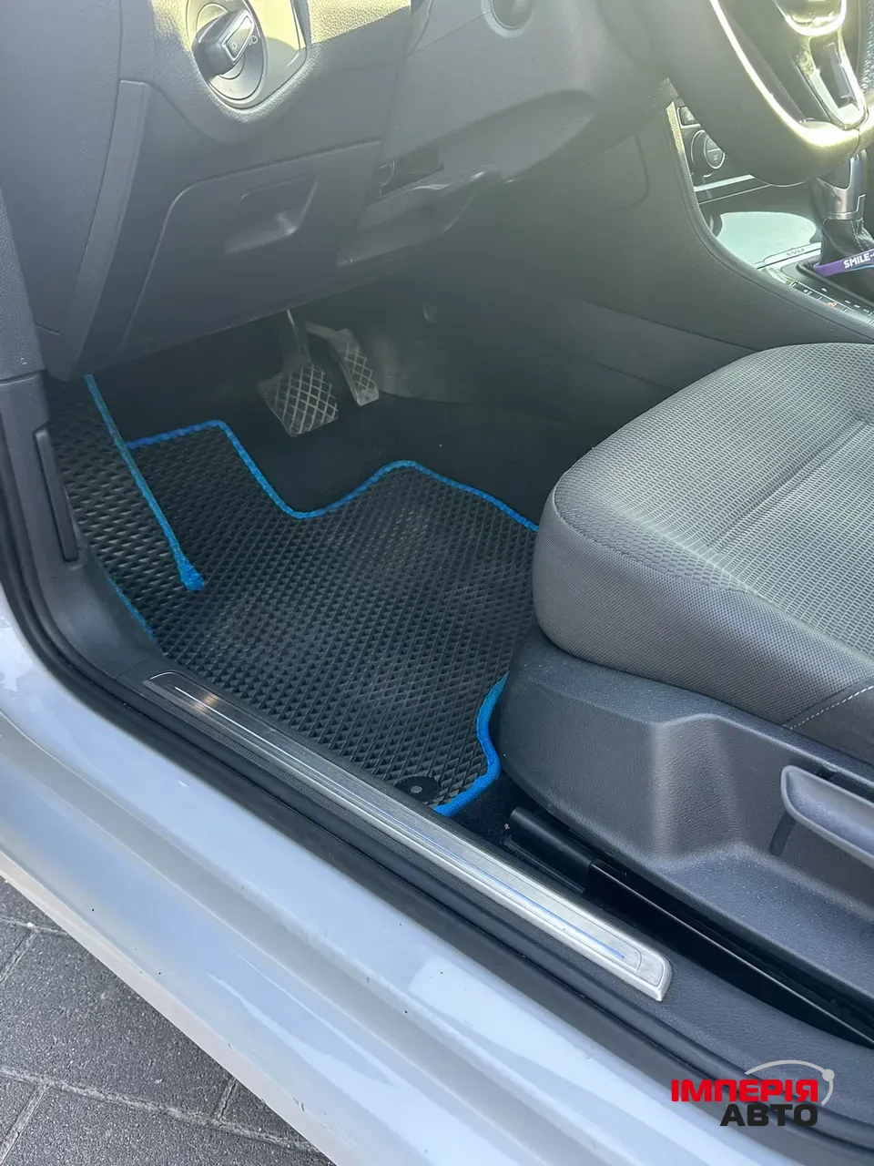 Volkswagen Golf - фото 12