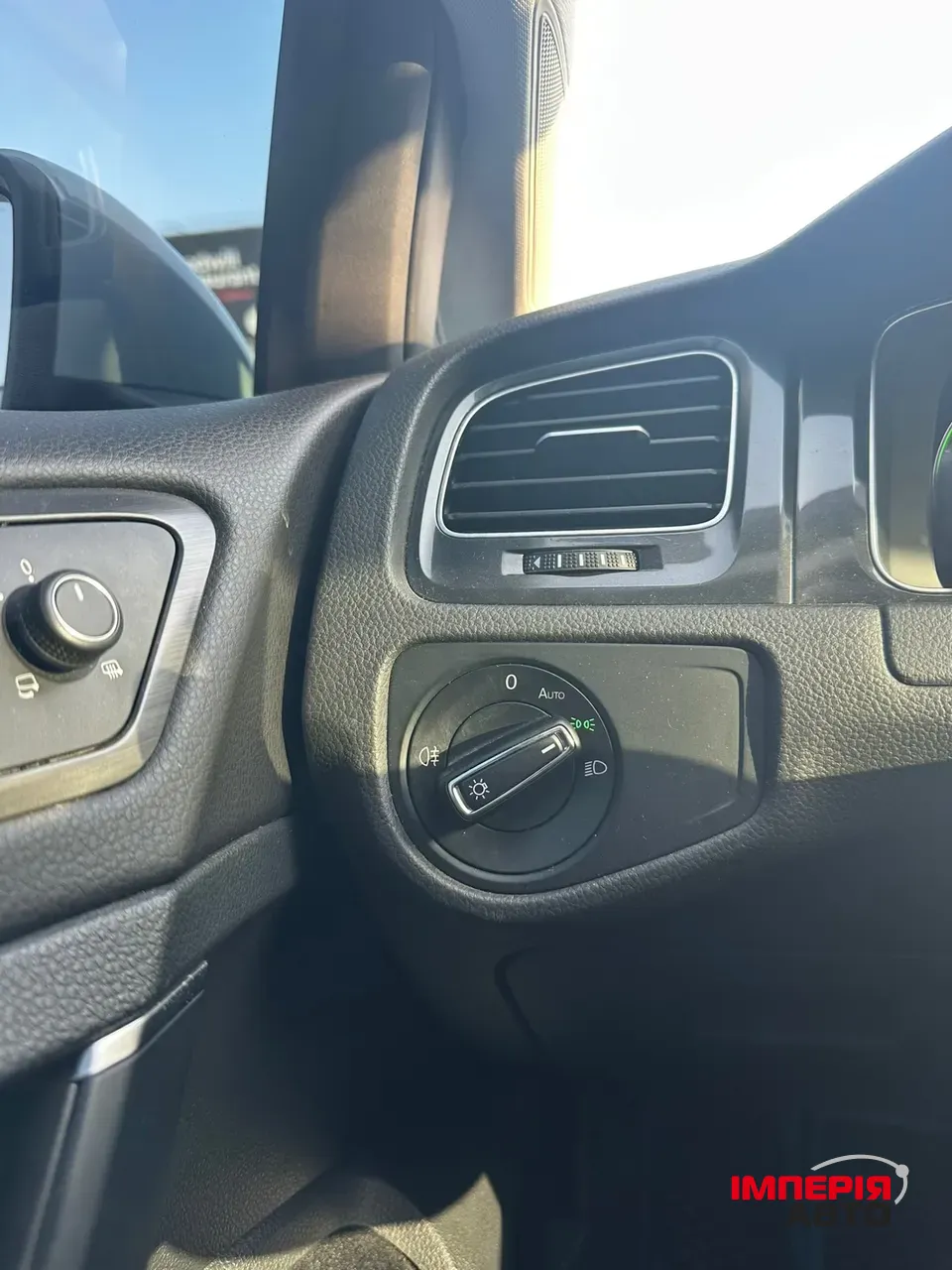 Volkswagen Golf - фото 7