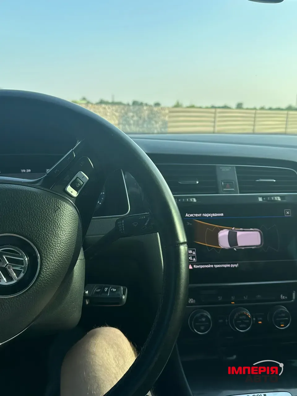 Volkswagen Golf - фото 8