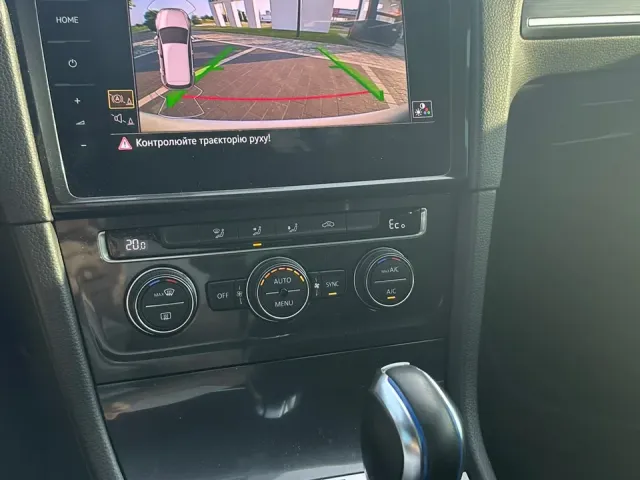 Volkswagen Golf - фото 4