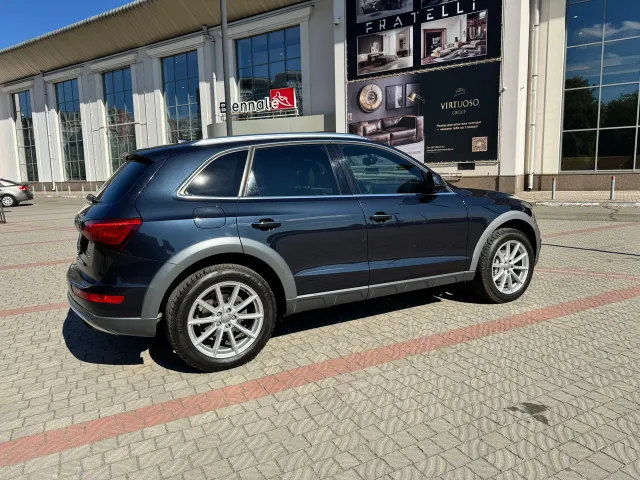 Audi Q5 - фото 3