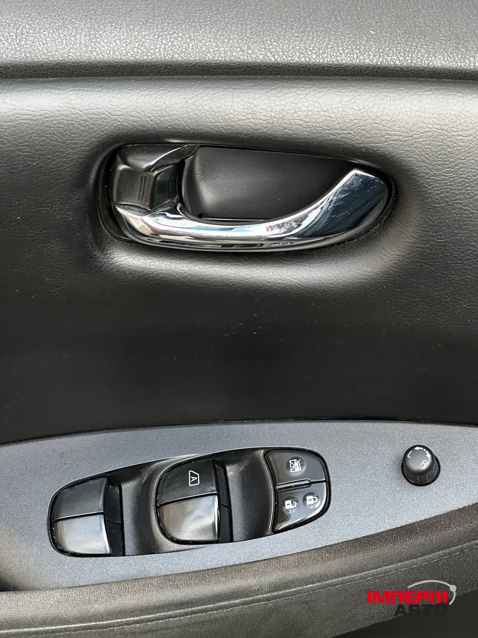 Nissan Leaf - фото 11