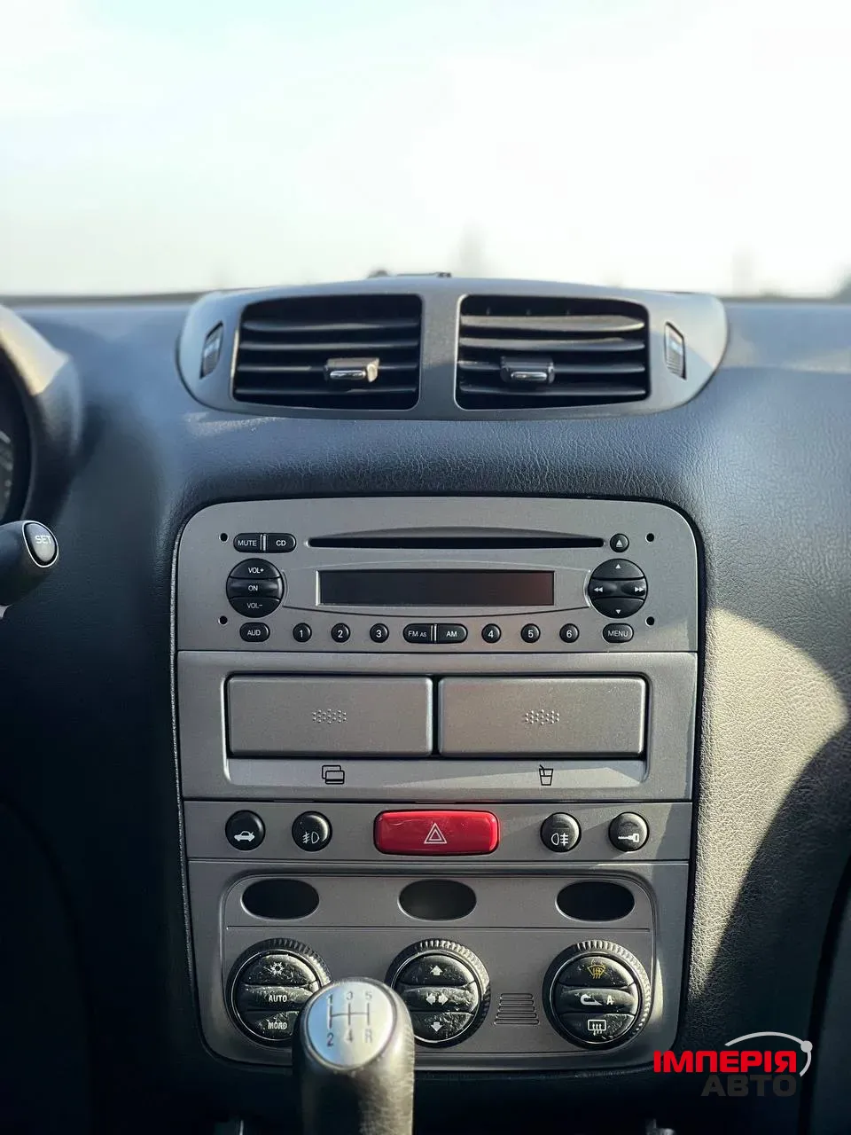 Alfa Romeo 147 - фото 9