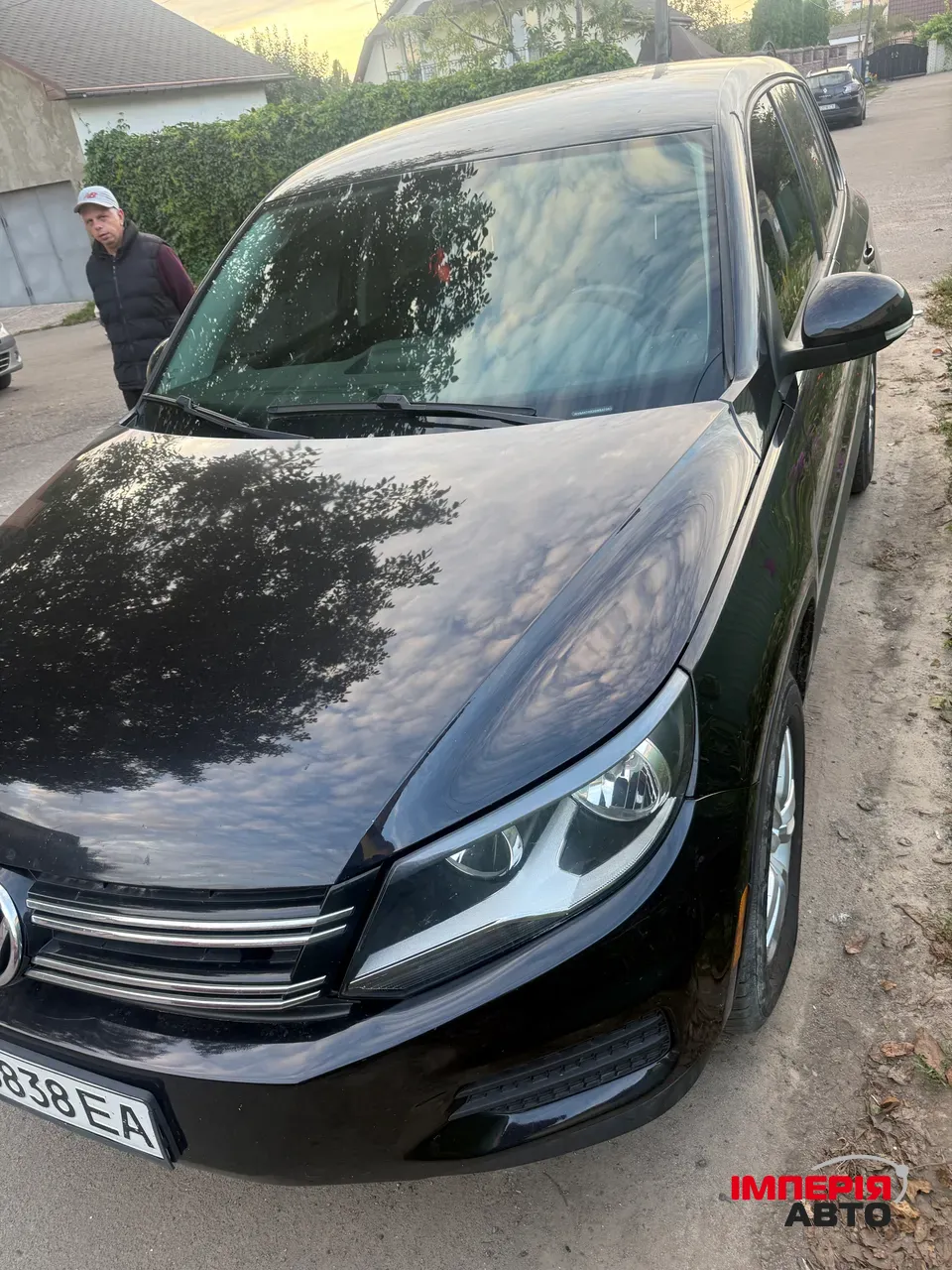 Volkswagen Tiguan - фото 1