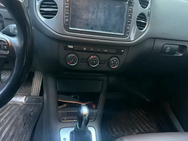 Volkswagen Tiguan - фото 3