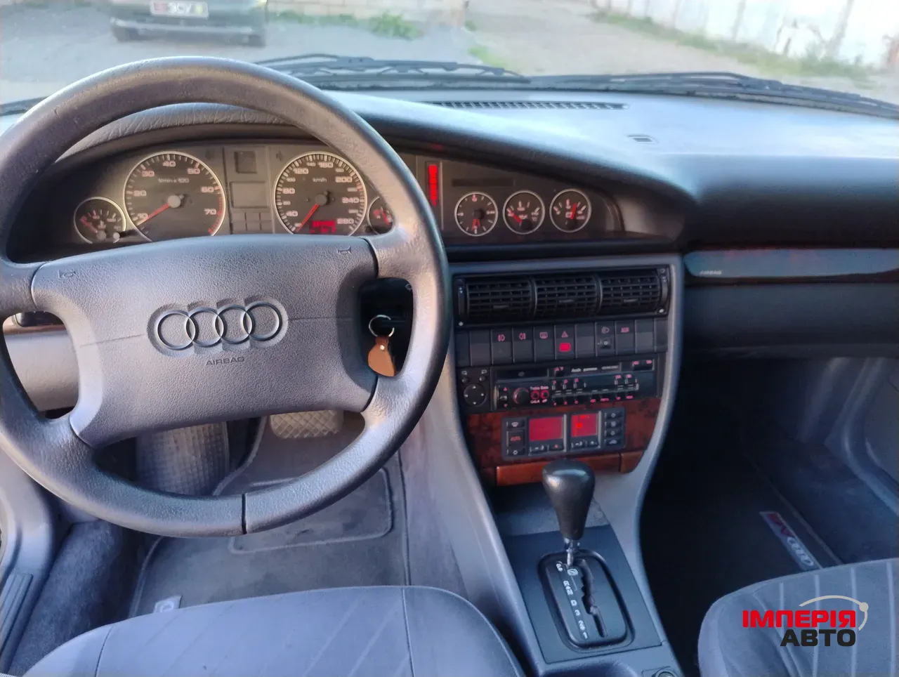 Audi A6 - фото 18