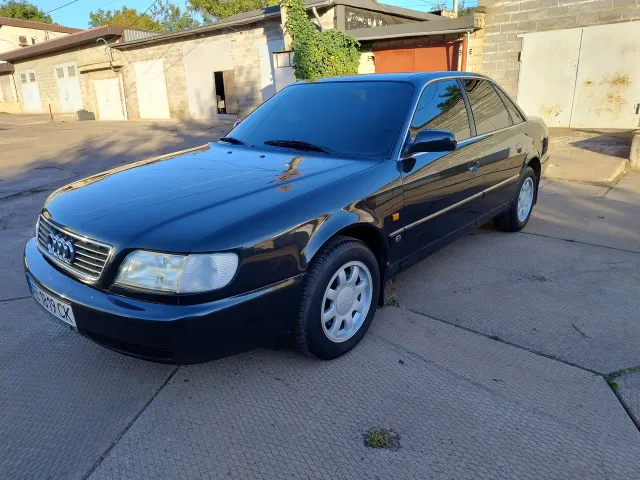 Audi A6 - фото 1