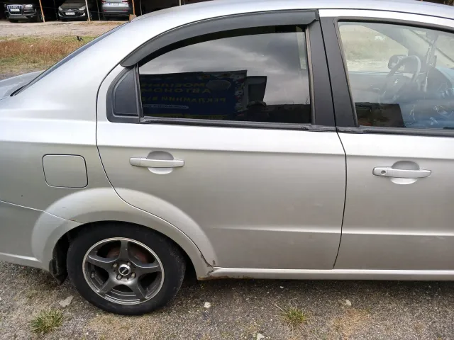 Chevrolet Aveo - фото 3