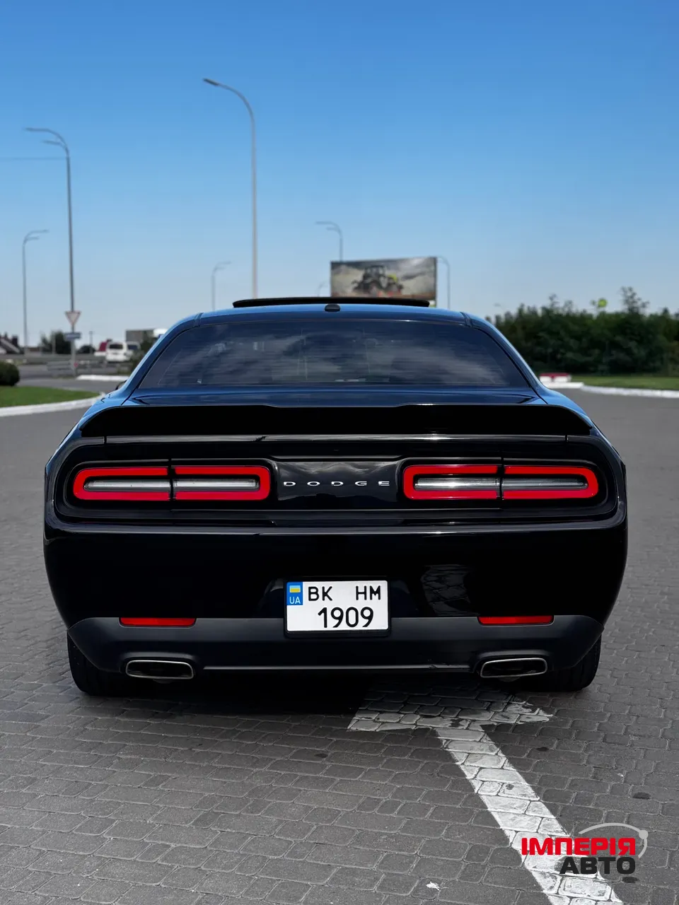 Dodge Challenger - фото 10