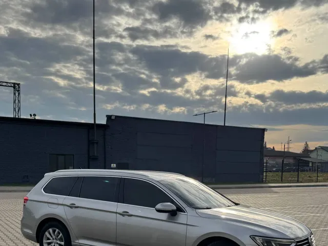 Volkswagen Passat - фото 2