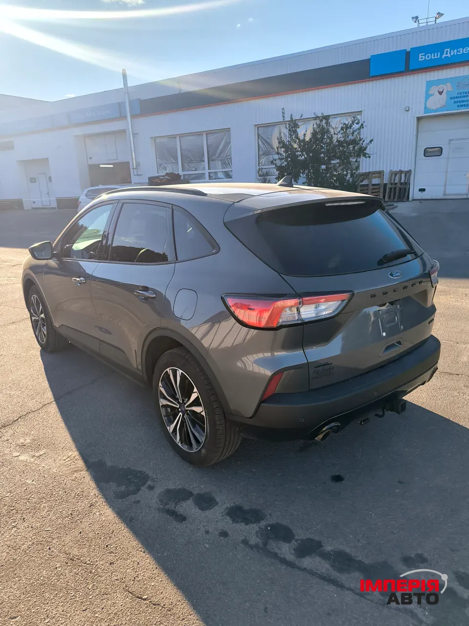 Ford Escape - фото 8