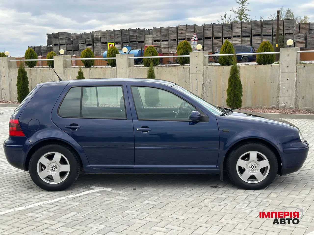 Volkswagen Golf - фото 8