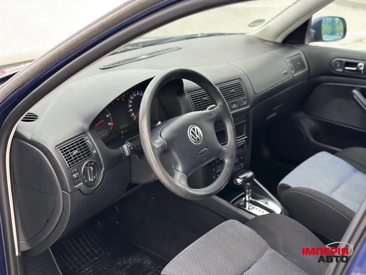 Volkswagen Golf - фото 21