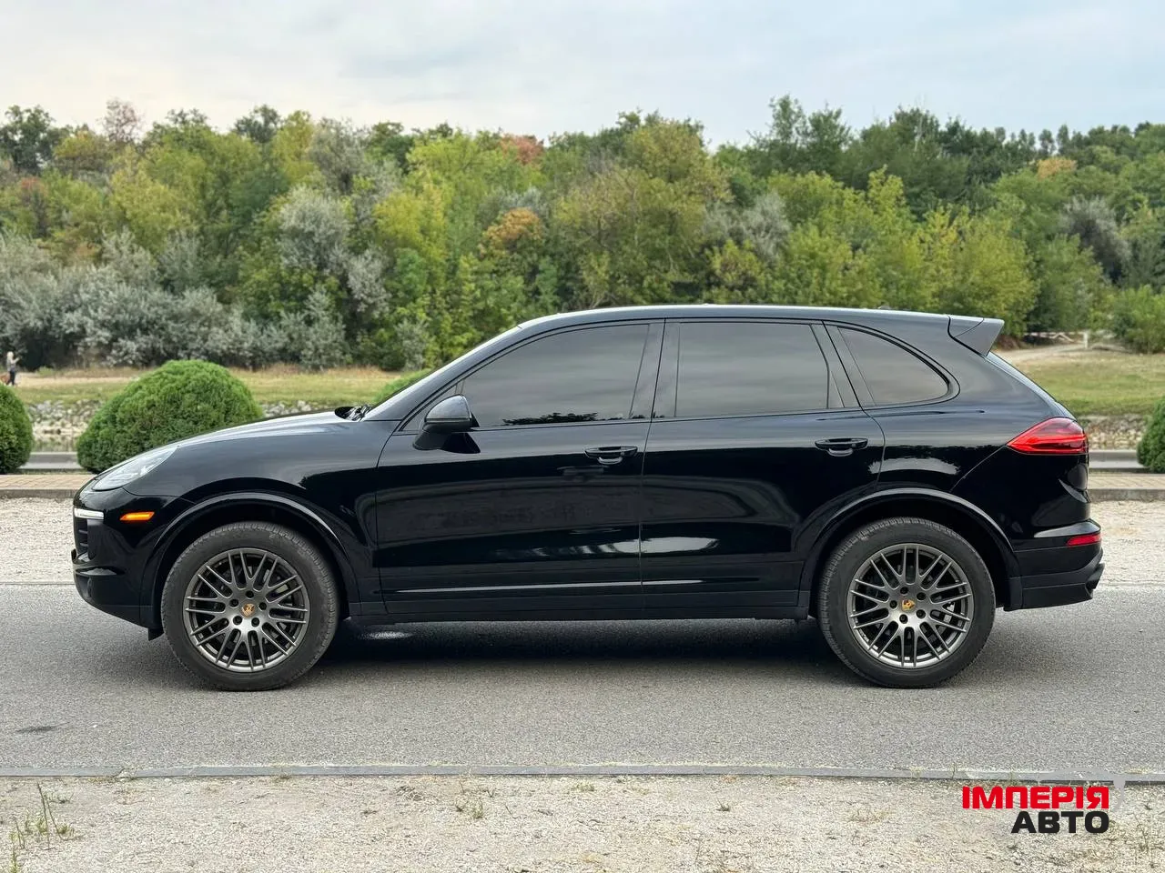 Porsche Cayenne - фото 12