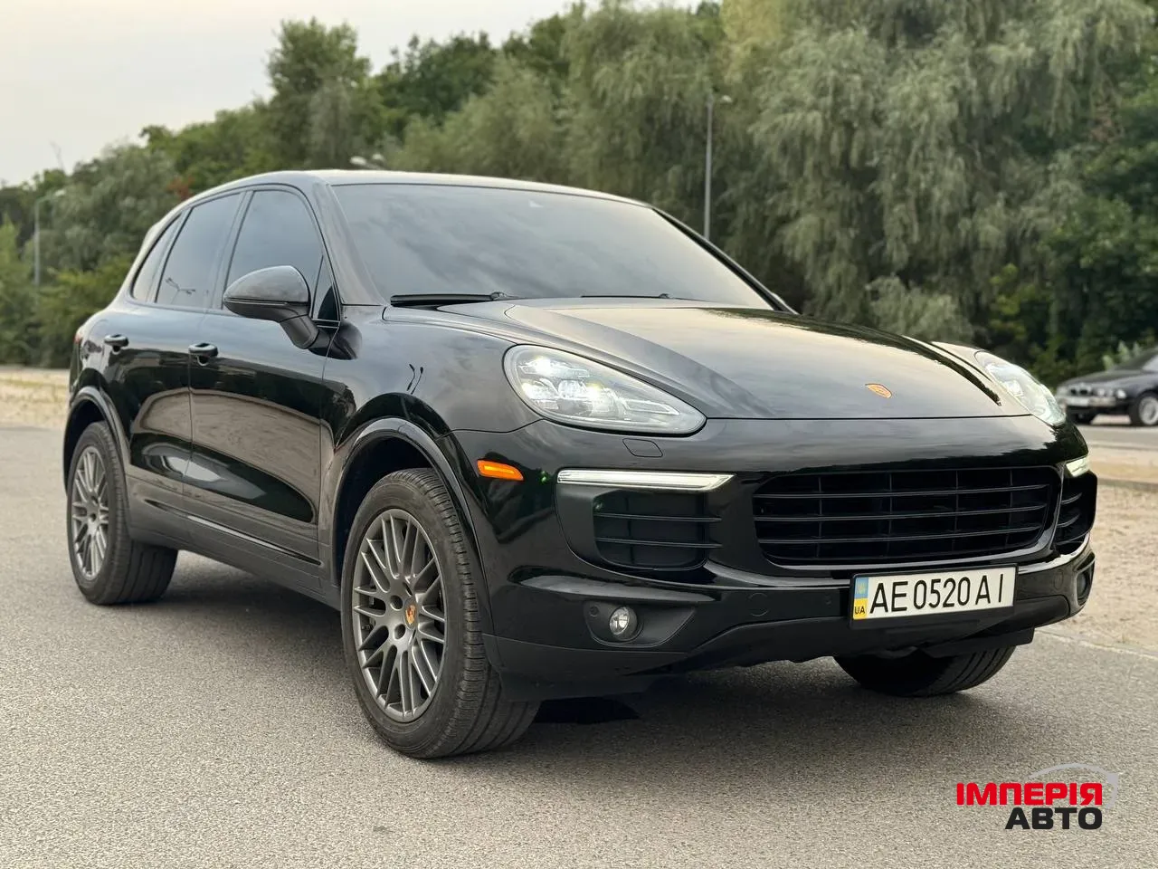 Porsche Cayenne - фото 1