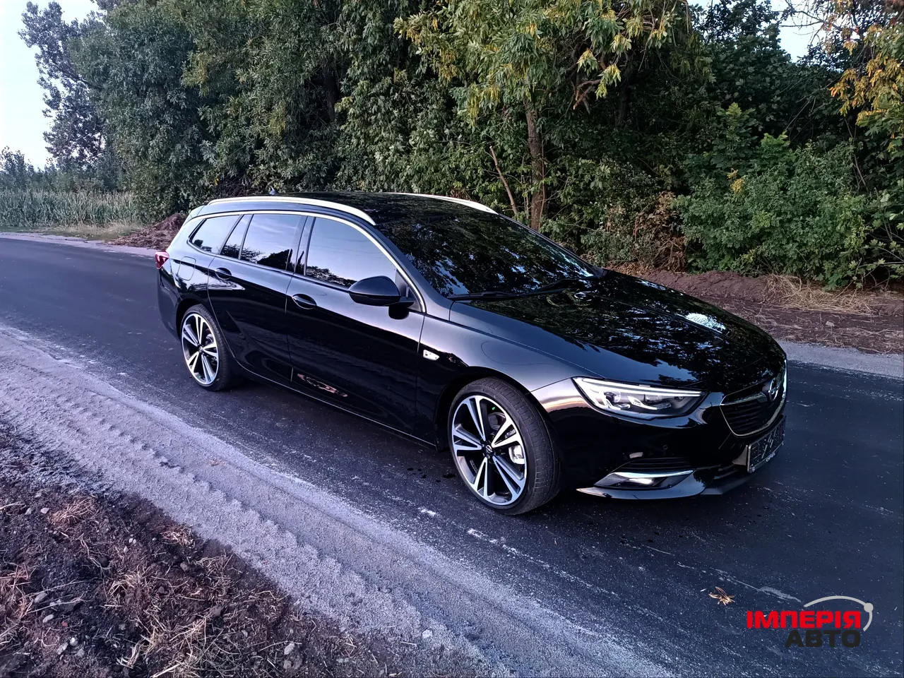 Opel Insignia - фото 1