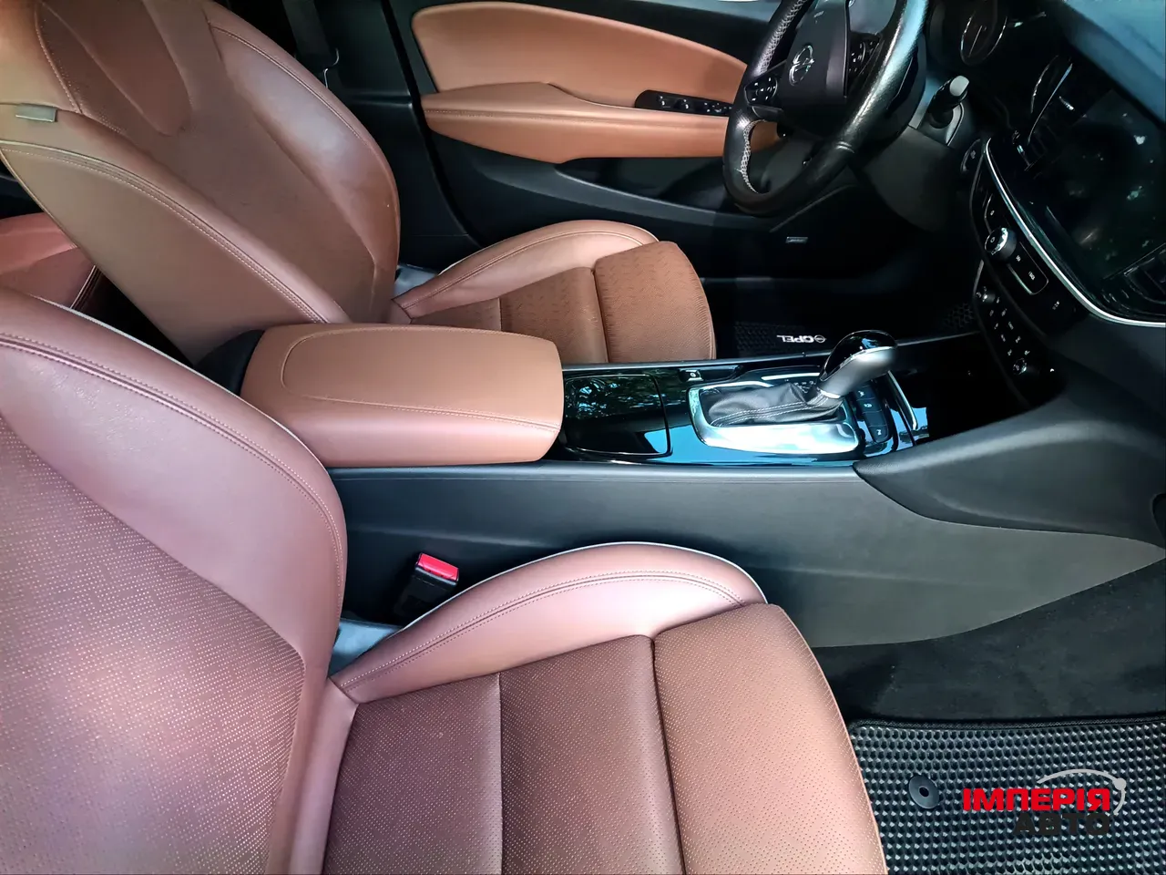 Opel Insignia - фото 8