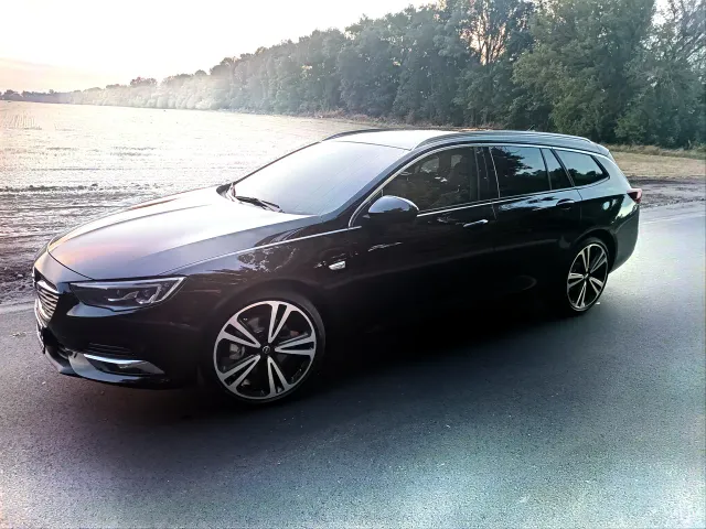 Opel Insignia - фото 2