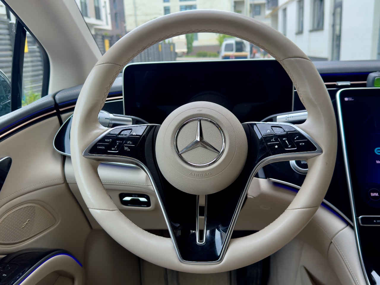 Mercedes-Benz EQS - фото 9