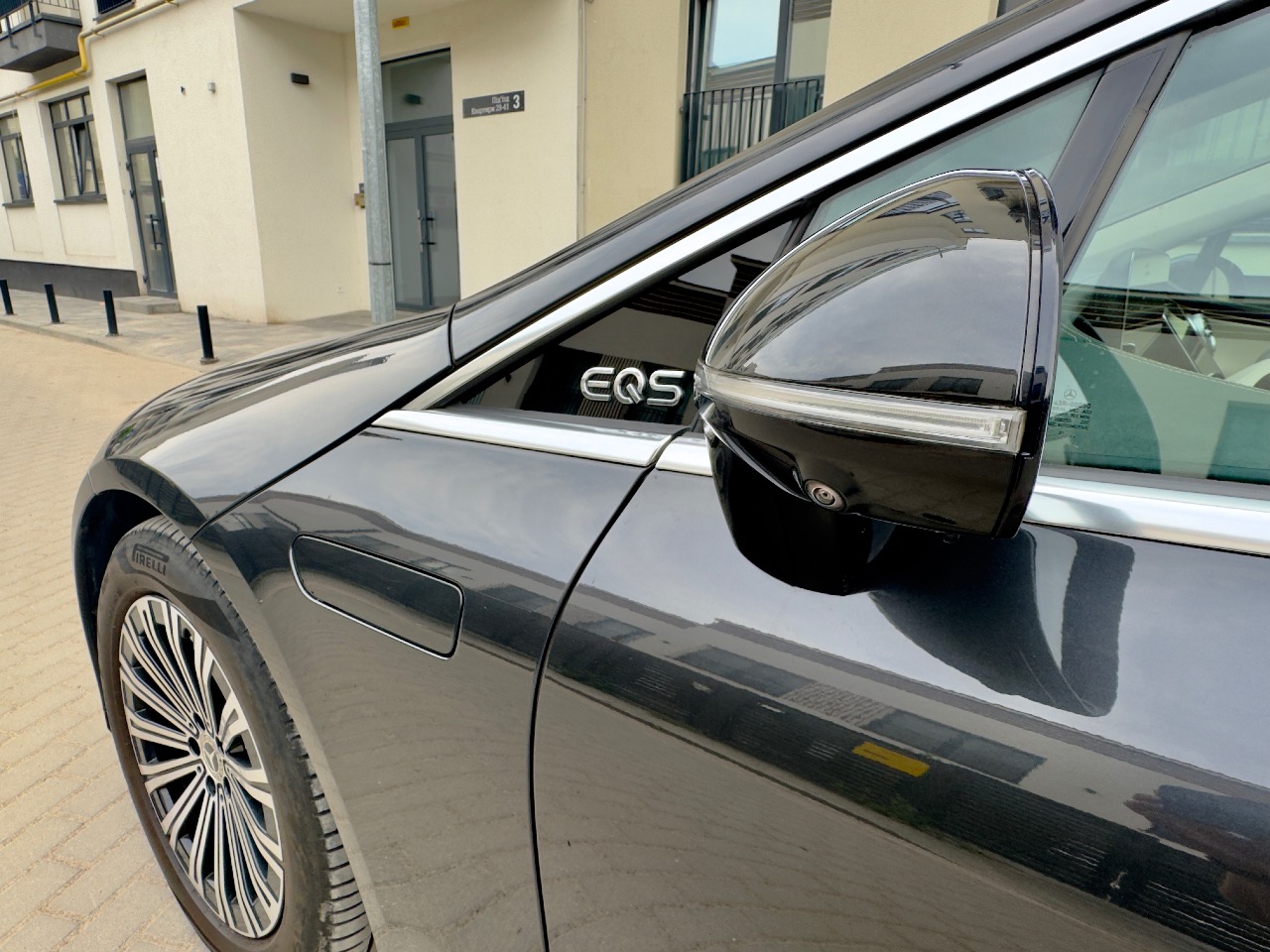 Mercedes-Benz EQS - фото 27