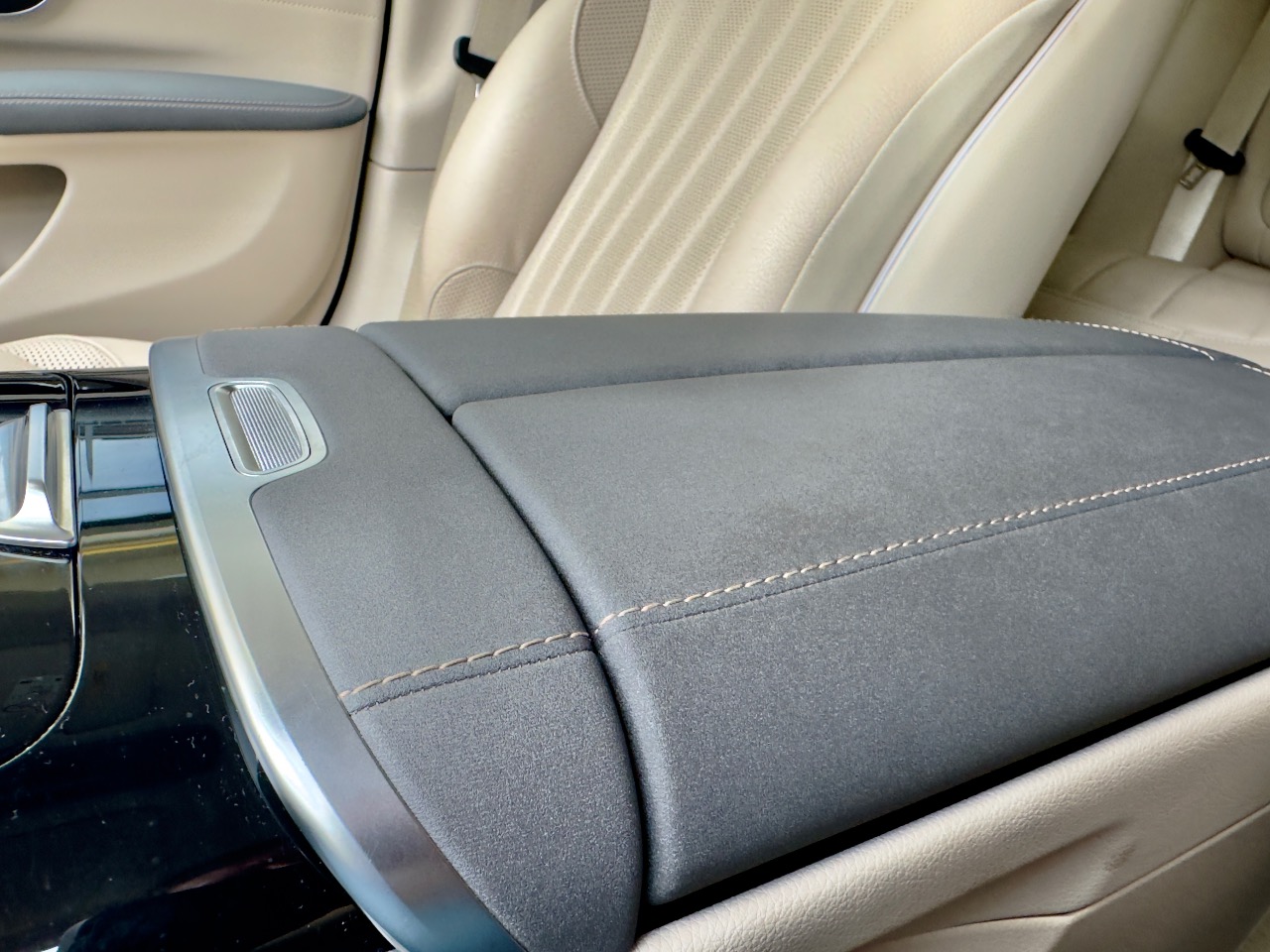 Mercedes-Benz EQS - фото 26