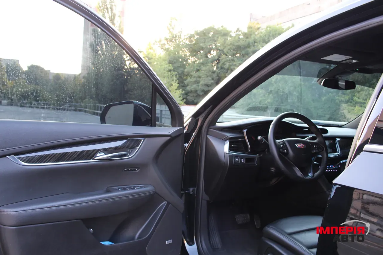 Cadillac XT6 - фото 7