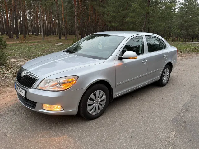 Skoda Octavia - фото 2