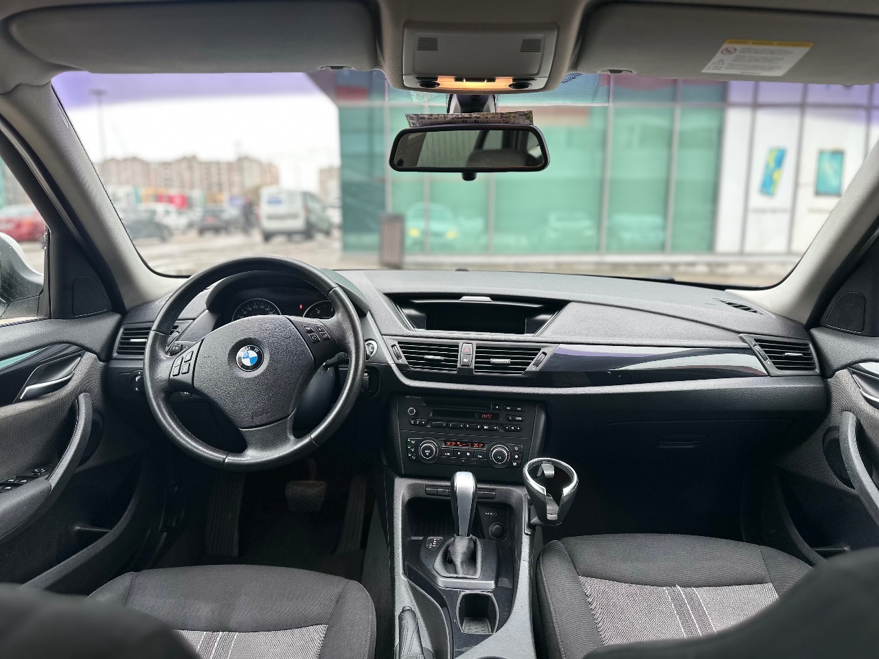 BMW X1 - зображення 1