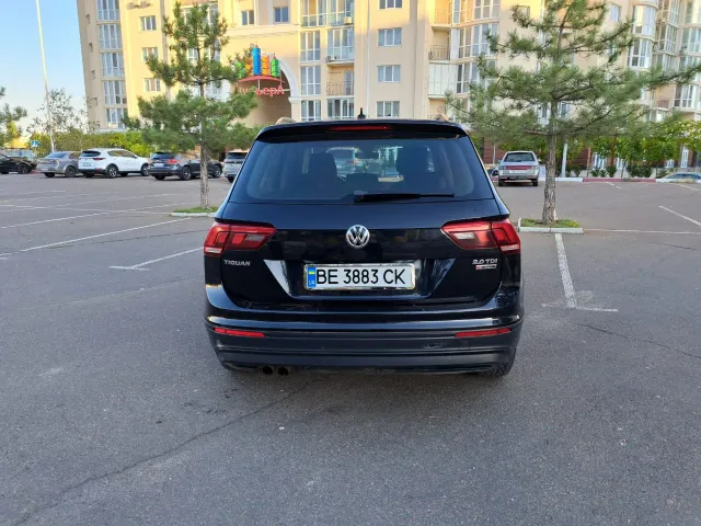 Volkswagen Tiguan - фото 4