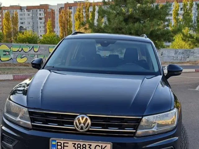 Volkswagen Tiguan - фото 2