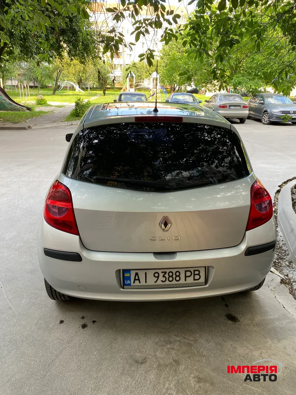 Renault Clio - фото 7