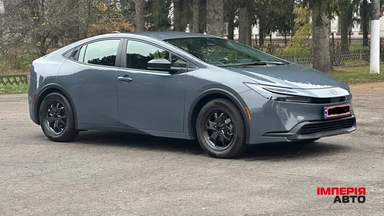 Toyota Prius - фото 8