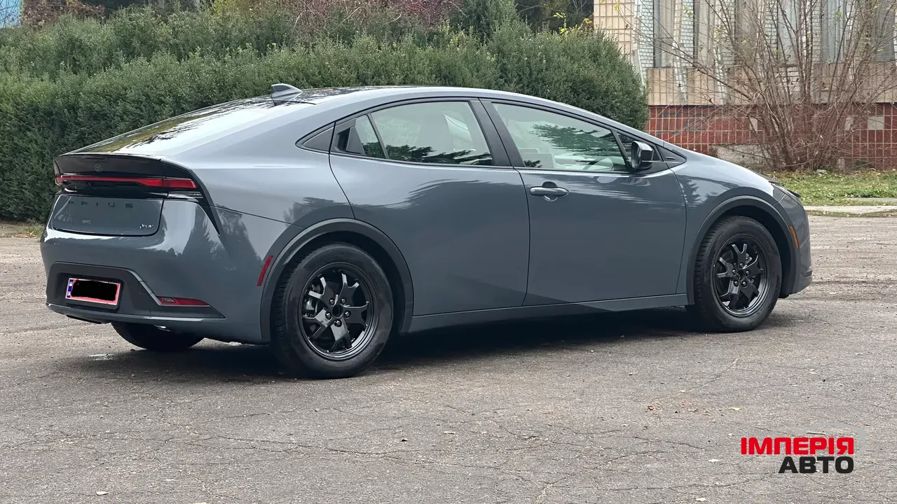 Toyota Prius - фото 7