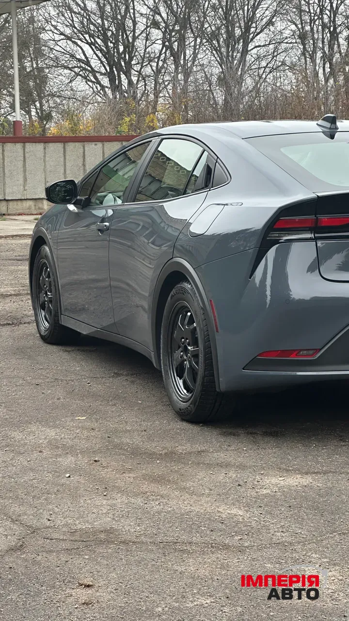 Toyota Prius - фото 5