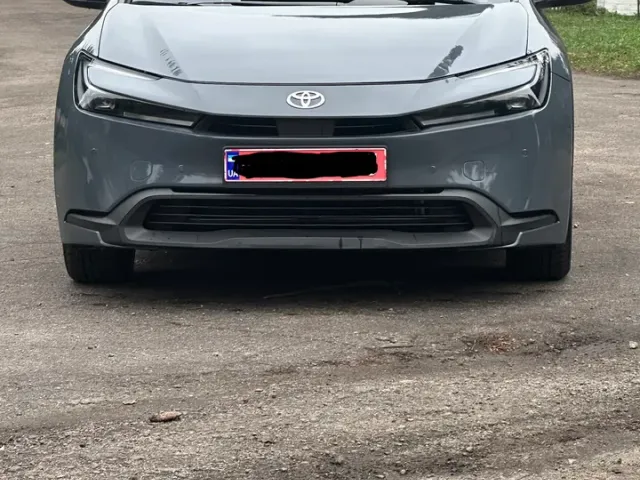 Toyota Prius - фото 3
