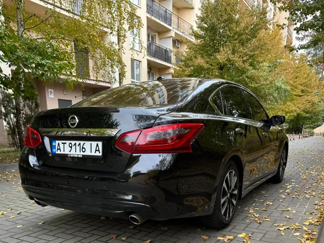 Nissan Altima - фото 5