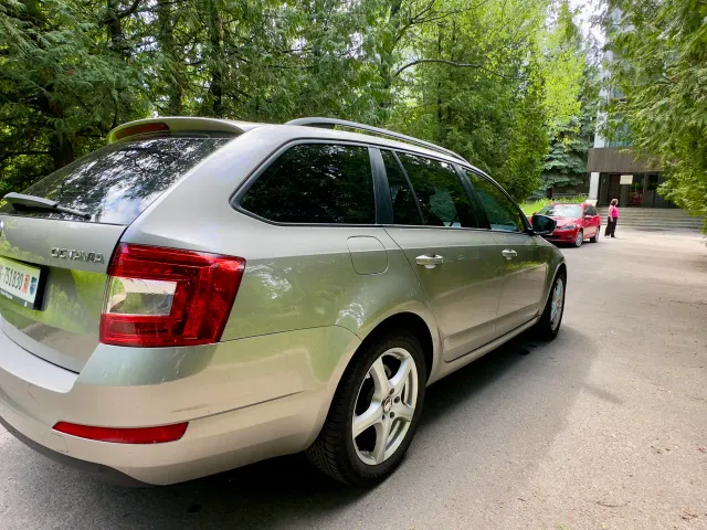 Skoda Octavia - фото 5
