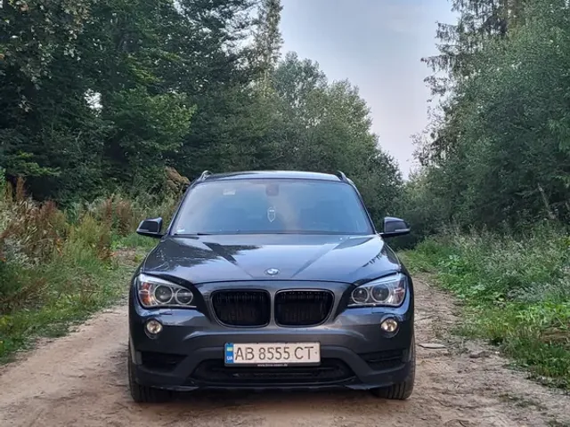 BMW X1 - фото 1