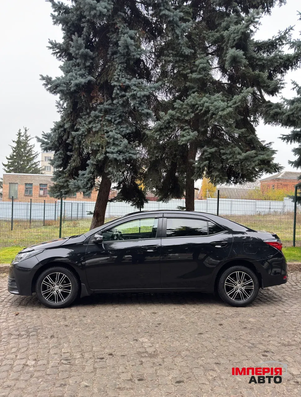 Toyota Corolla - фото 2