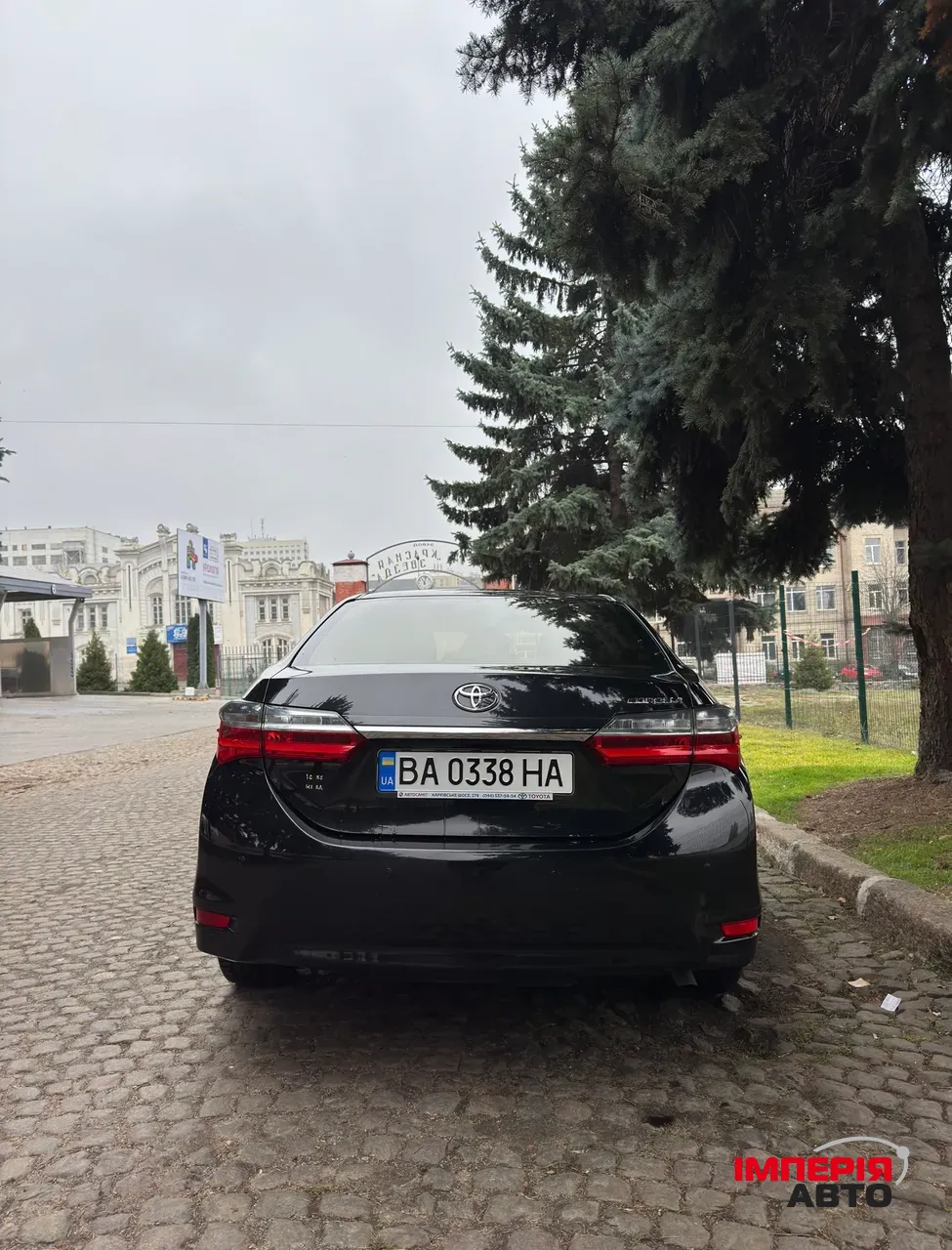Toyota Corolla - фото 3