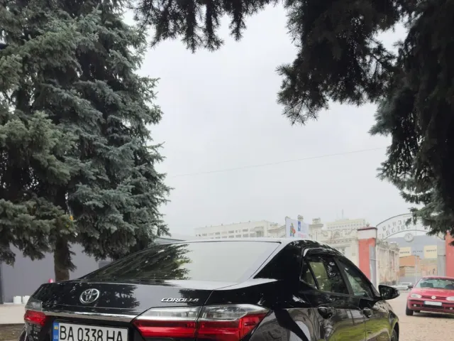 Toyota Corolla - фото 4