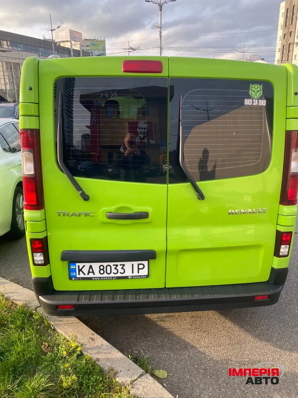 Renault Trafic - фото 9