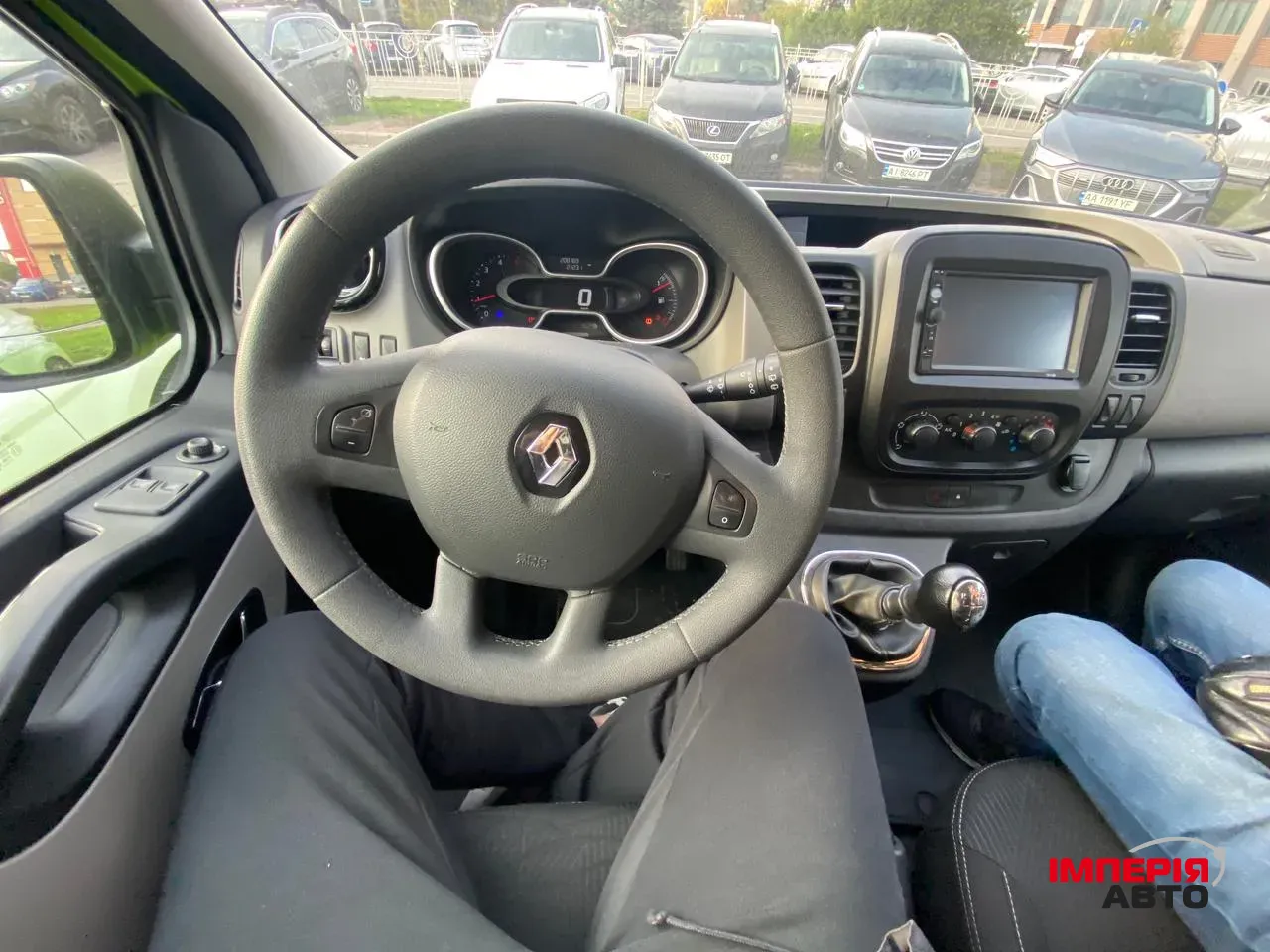 Renault Trafic - фото 6