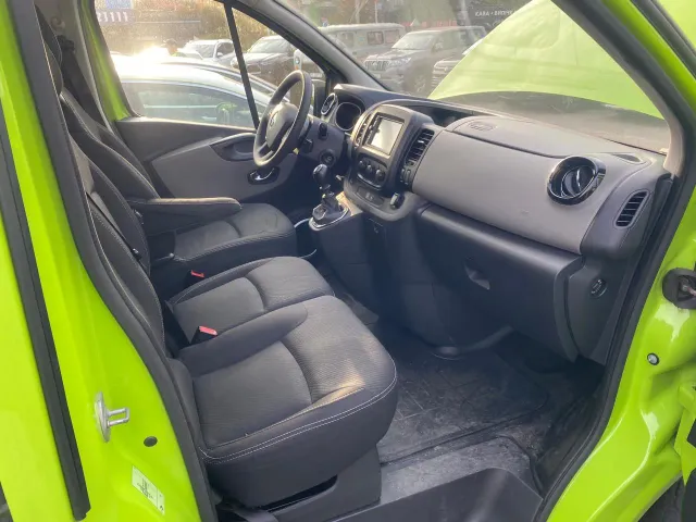 Renault Trafic - фото 3