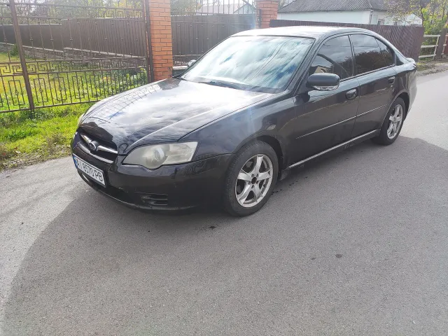 Subaru Legacy - фото 1